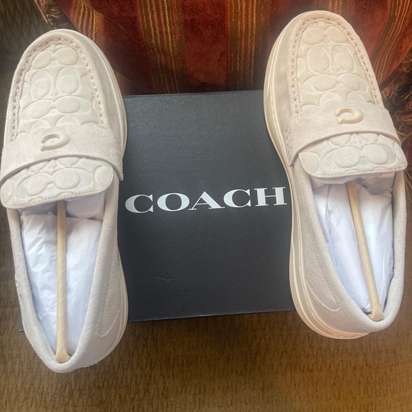 Coach Cream Loafers with Signature Pattern - Picture 3 of 10
